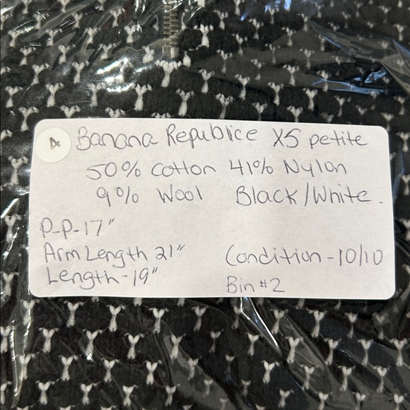 Banana Republic Black and White Turtleneck Sweater - Picture 10 of 10